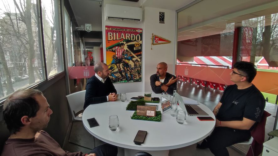 Sebastián Verón y Facundo Tabares hablaron en exclusiva con Cielosports.com