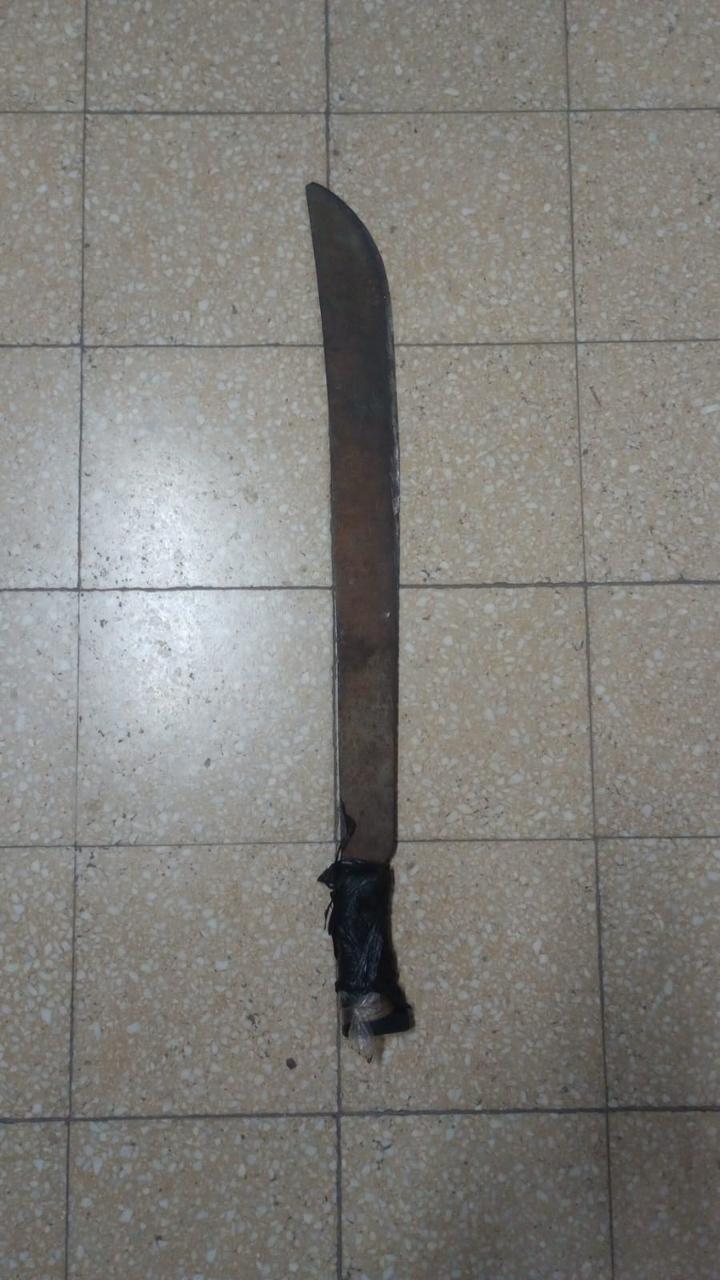 El machete usado en el hecho de inseguridad de Berisso