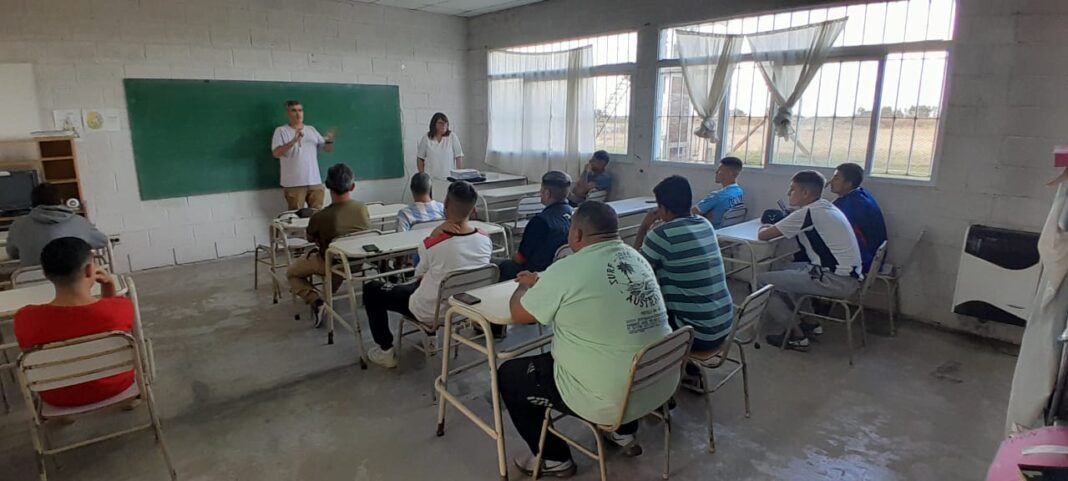 Más de 16 mil presos arrancaron las clases en escuelas que funcionan en las cárceles de la Provincia