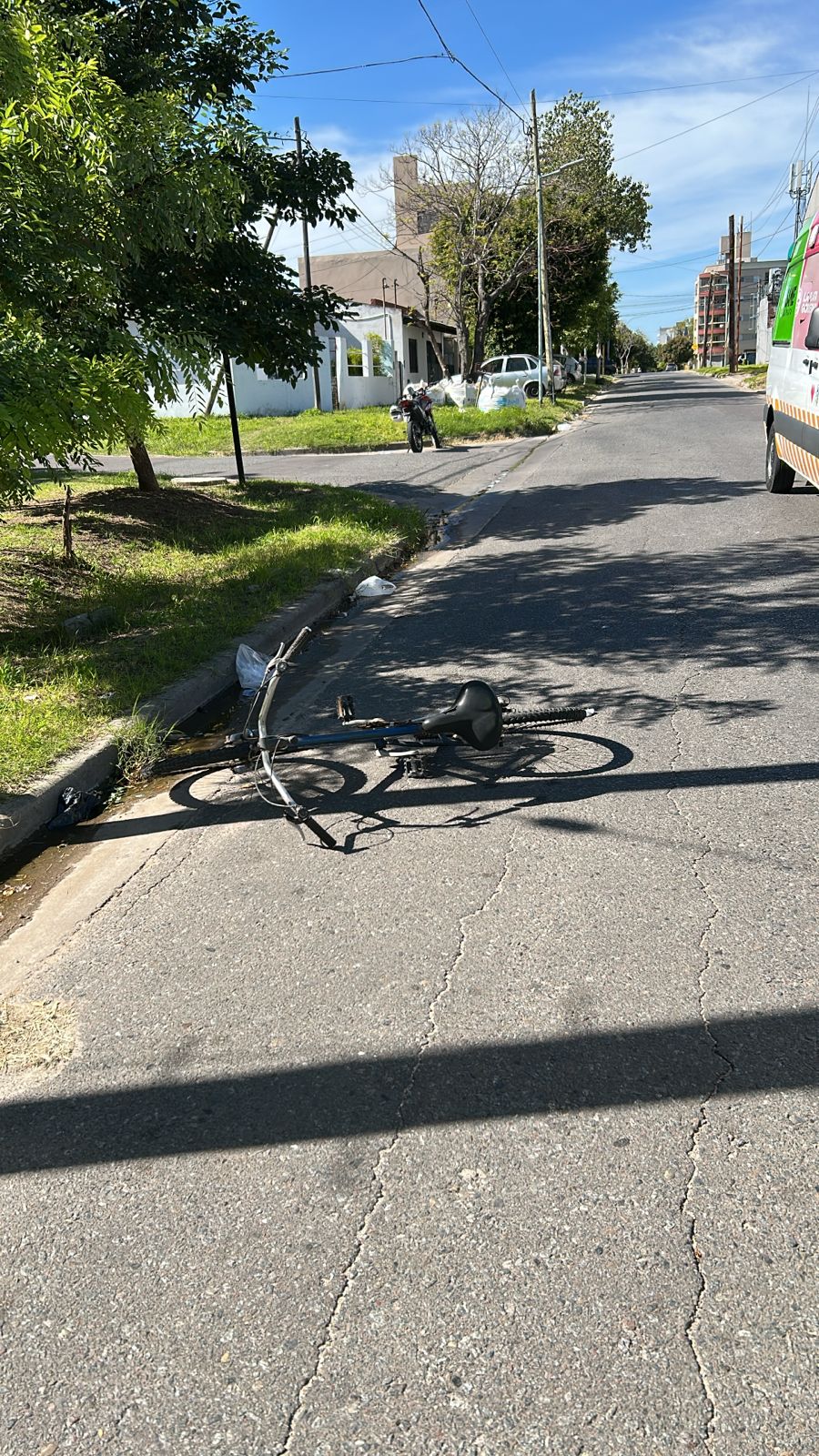 Un ciclista de 82 años pelea por su vida tras accidente en 26 y 531