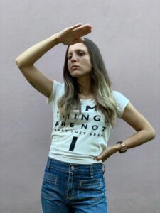 Agustina Aguilar llega a La Plata con “Metanoia”: un viaje de humor, vulnerabilidad y catarsis en clave de stand up