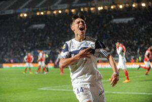 Gimnasia- Independiente: el día que Benja Domínguez debutó en la red para que el Lobo sea puntero