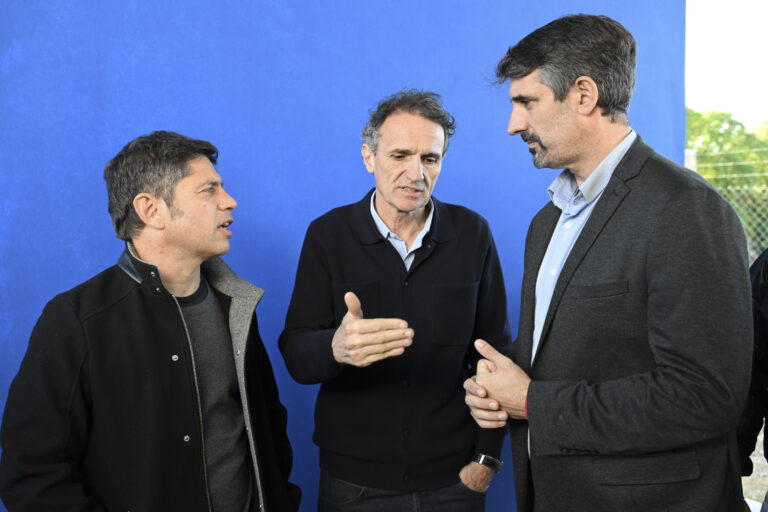 En modo campaña, Kicillof inauguró un CAPS y apuntó contra el ajuste de Milei
