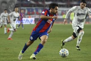 En crisis, con Moretti en la mira y con las mismas necesidades que el Lobo: así espera San Lorenzo por Gimnasia