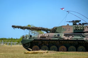 Investigan la muerte de un soldado militar: hallaron su cuerpo en un tanque de guerra