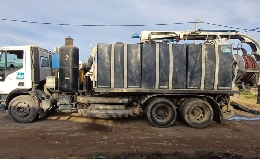 El camión que intervino en el fatal accidente en Bahía Blanca