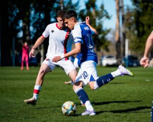 El pibe de Gimnasia que la sigue rompiendo en inferiores: volvió a convertir y se luce en la Sexta
