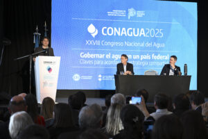 Kicillof en el Congreso Nacional del Agua: “El Gobierno nacional impulsa el negacionismo climático”