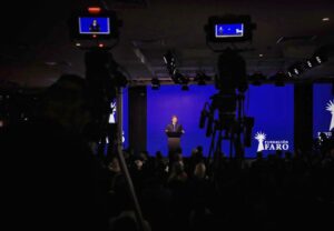 Una obsesión enana y soviética: Javier Milei volvió a dedicarle su discurso a Kicillof