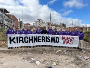 La provocadora foto de Javier Milei y sus candidatos para arrancar la campaña bonaerense